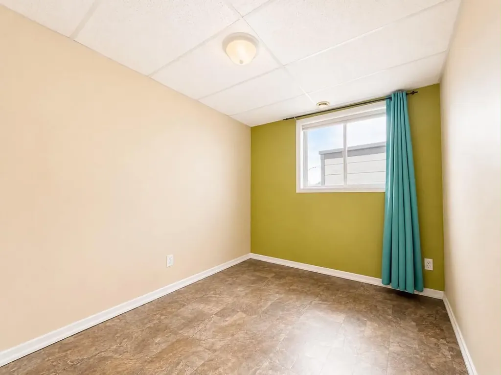 10913 Grande Avenue Grande Cache AB t0e0y0
