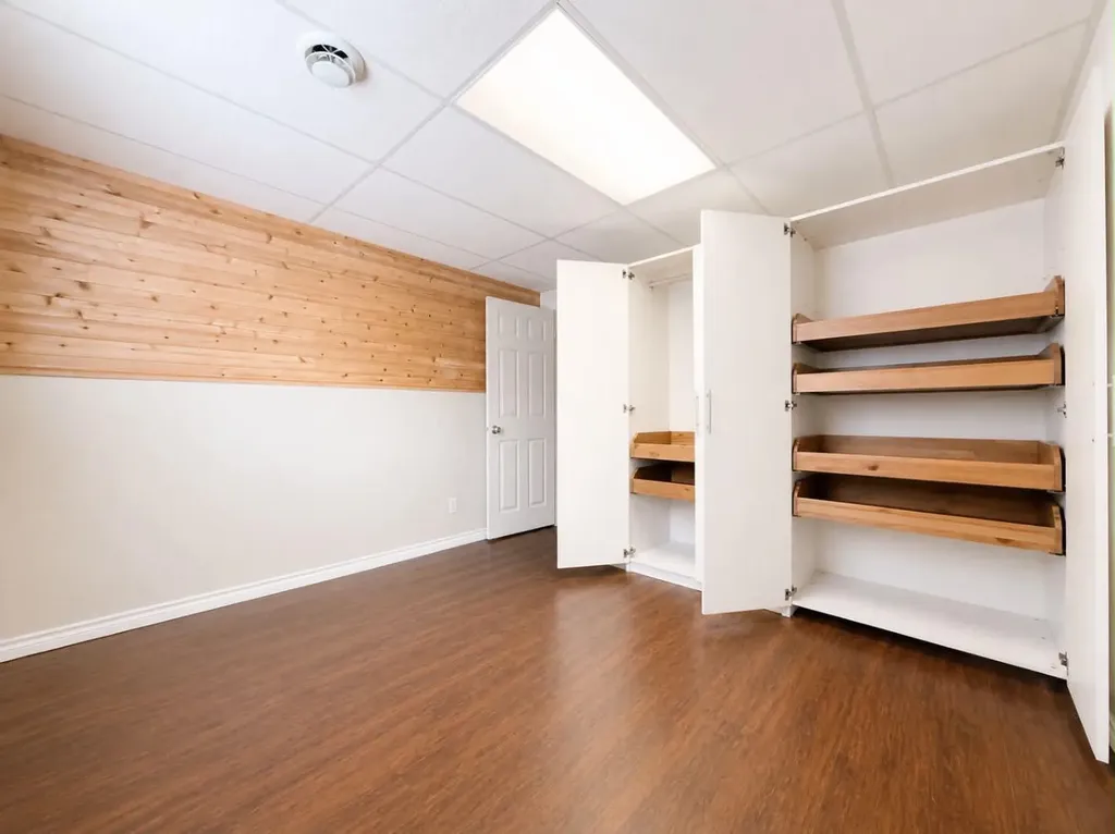 10913 Grande Avenue Grande Cache AB t0e0y0