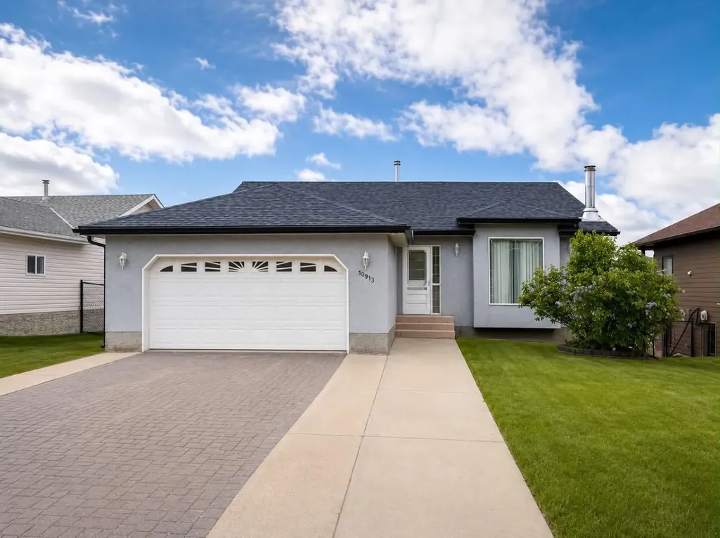 10913 Grande Avenue Grande Cache AB t0e0y0