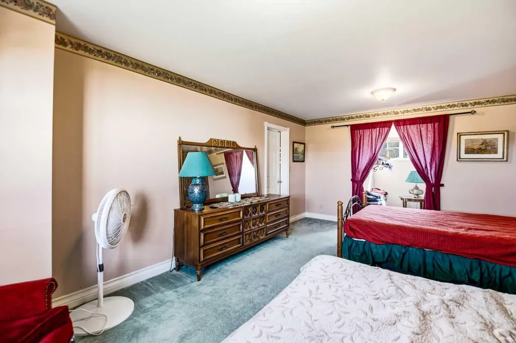 3000 35 Street Ponoka AB T4J 1A7