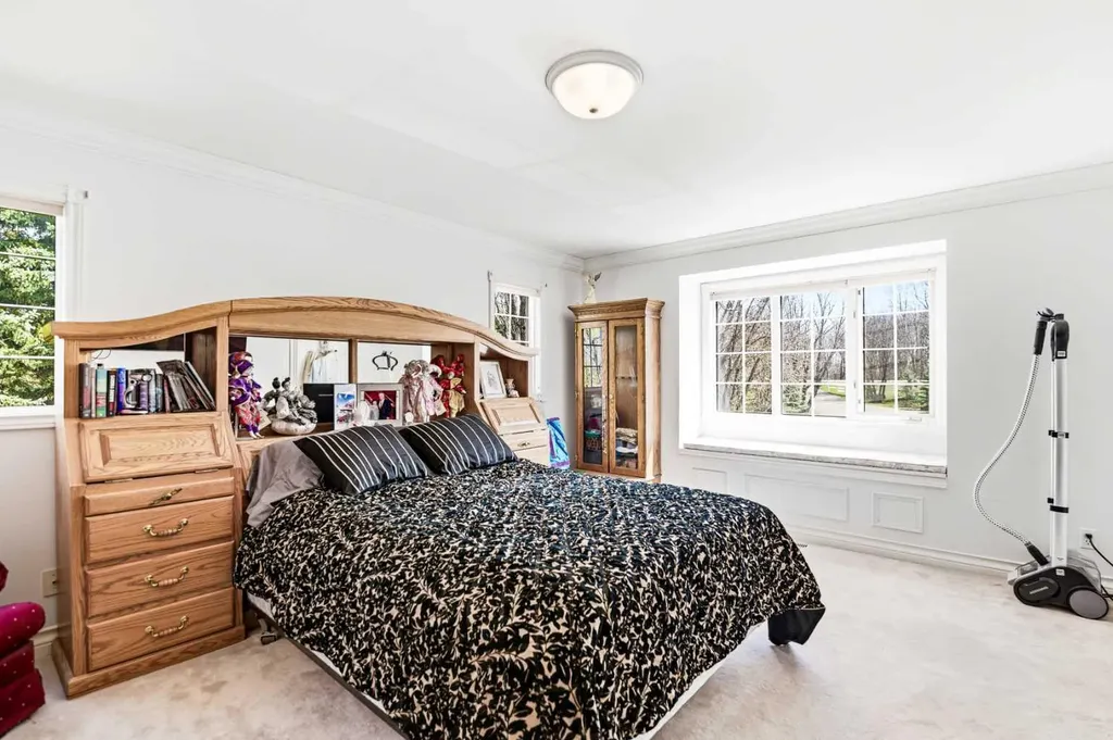 3000 35 Street Ponoka AB T4J 1A7