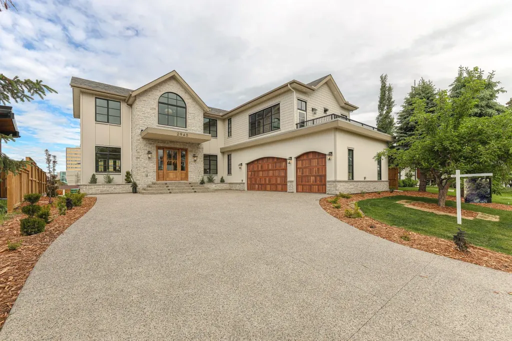 2945 Toronto Crescent NW Calgary AB T2N 3W4