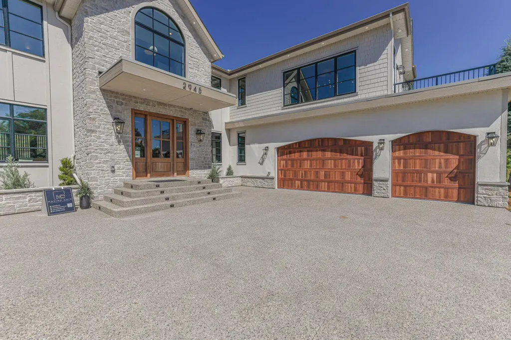 2945 Toronto Crescent NW Calgary AB T2N 3W4