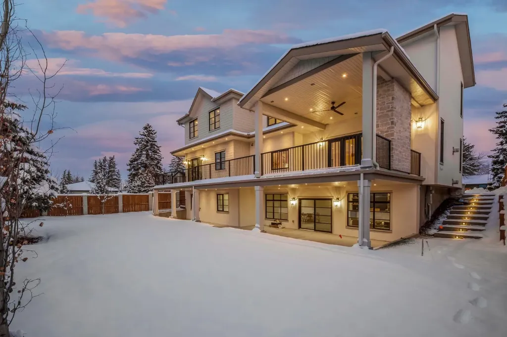 2945 Toronto Crescent NW Calgary AB T2N 3W4