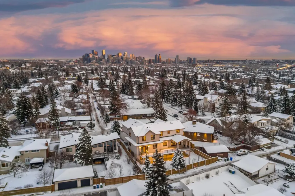 2945 Toronto Crescent NW Calgary AB T2N 3W4