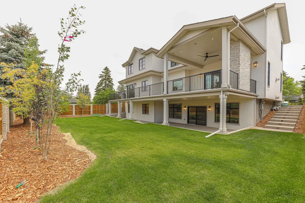 2945 Toronto Crescent NW Calgary AB T2N 3W4