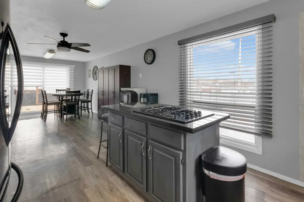 415 Bruce Avenue Carbon AB T0M 0L0