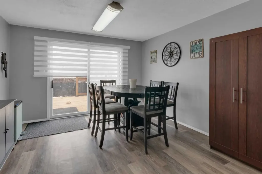 415 Bruce Avenue Carbon AB T0M 0L0