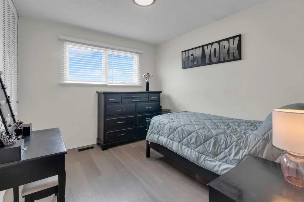 415 Bruce Avenue Carbon AB T0M 0L0
