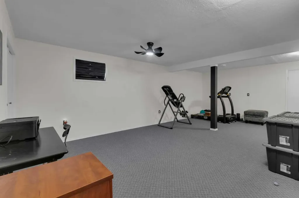 415 Bruce Avenue Carbon AB T0M 0L0