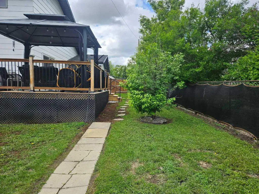 415 Bruce Avenue Carbon AB T0M 0L0