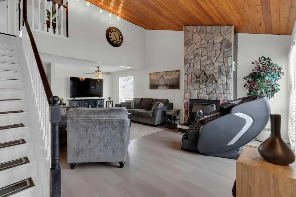 415 Bruce Avenue Carbon AB T0M 0L0