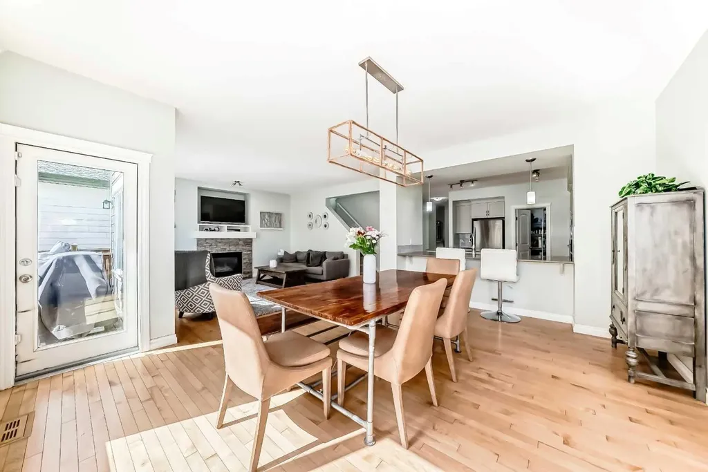 98 Mahogany Way SE Calgary AB T3M 1N5