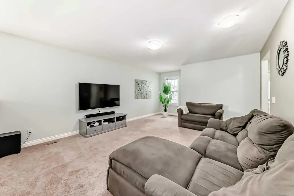 98 Mahogany Way SE Calgary AB T3M 1N5
