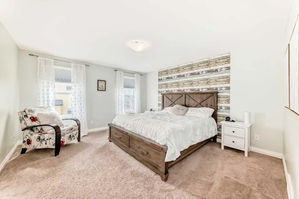 98 Mahogany Way SE Calgary AB T3M 1N5