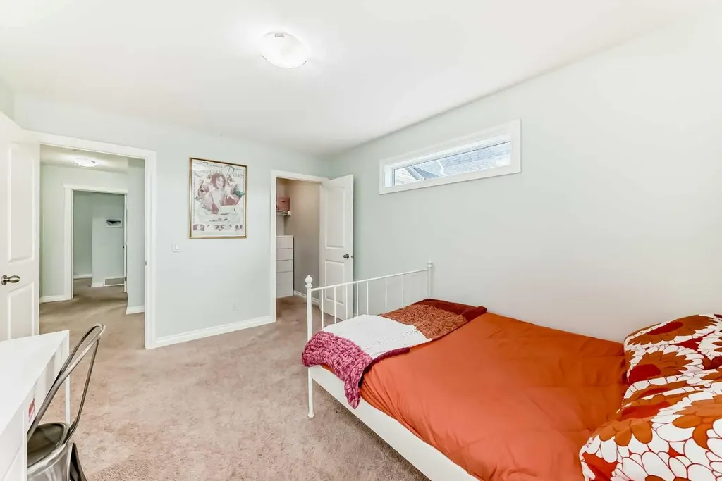 98 Mahogany Way SE Calgary AB T3M 1N5