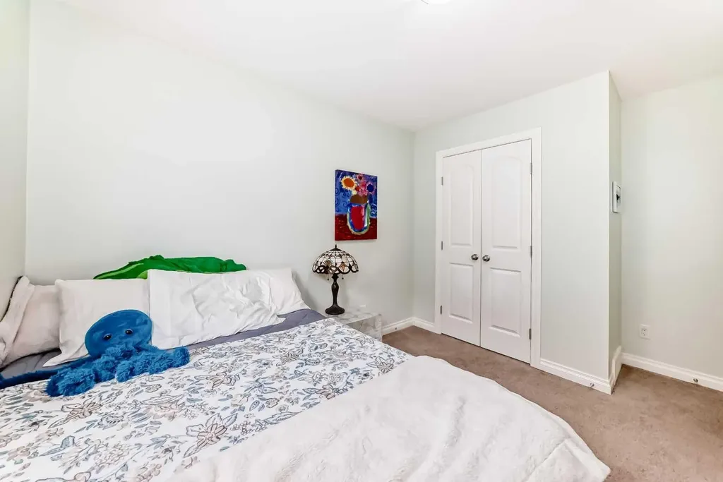 98 Mahogany Way SE Calgary AB T3M 1N5