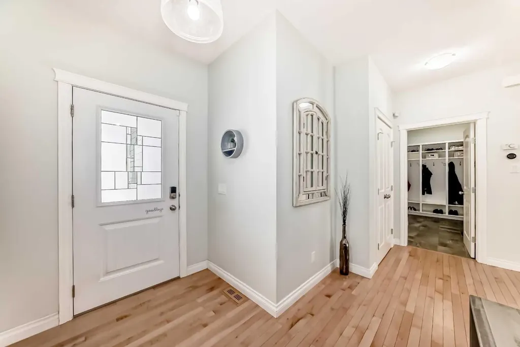 98 Mahogany Way SE Calgary AB T3M 1N5