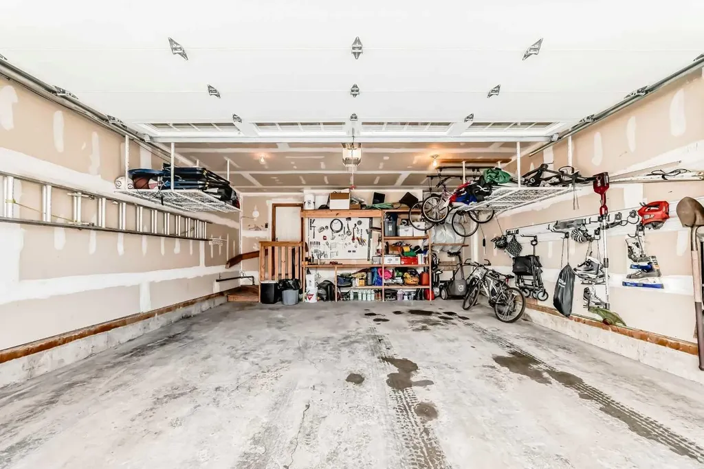 98 Mahogany Way SE Calgary AB T3M 1N5
