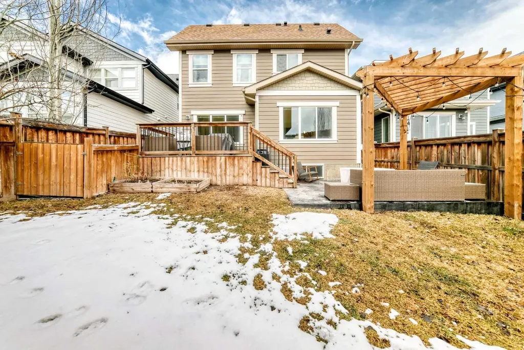 98 Mahogany Way SE Calgary AB T3M 1N5