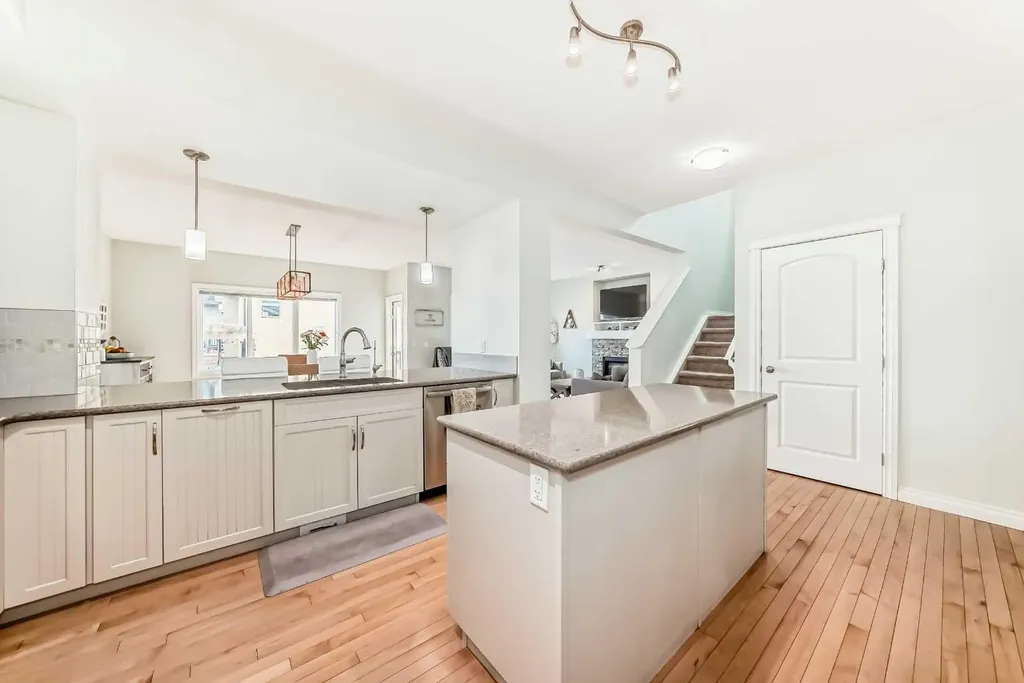 98 Mahogany Way SE Calgary AB T3M 1N5