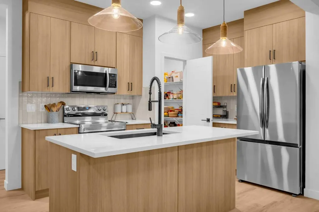 288 Sora Terrace SE Calgary AB T3S 0L8