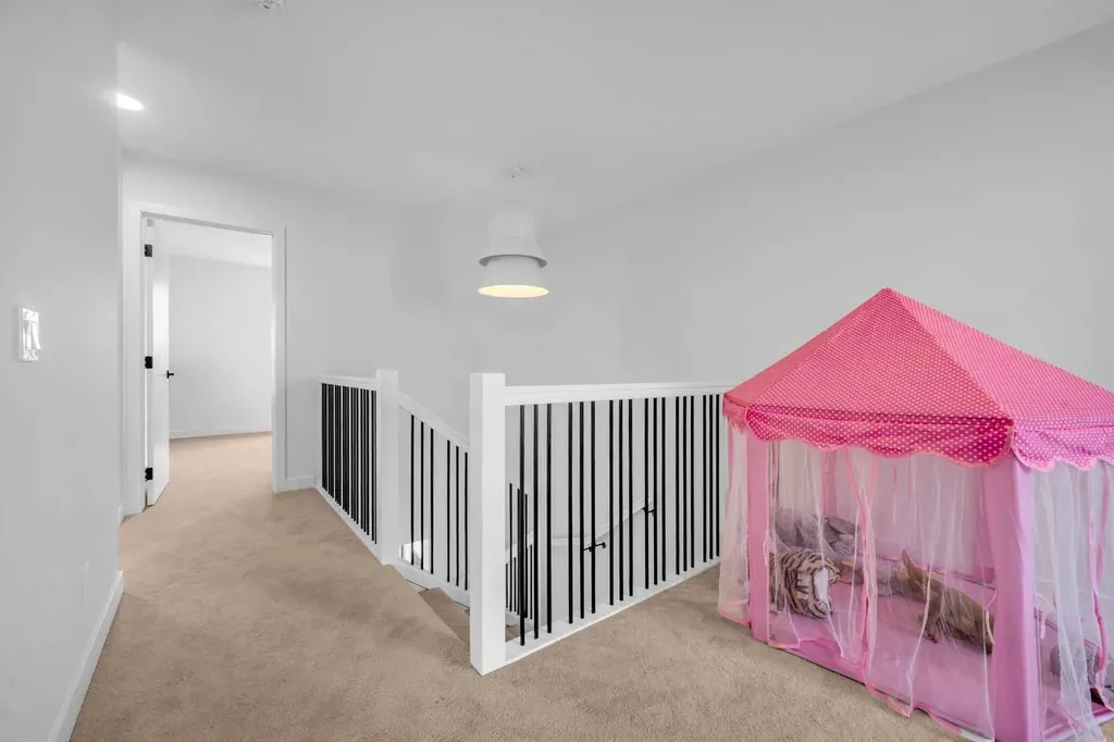 288 Sora Terrace SE Calgary AB T3S 0L8