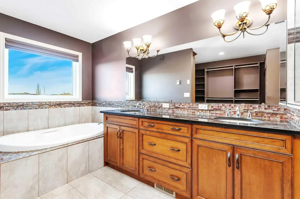 100 Van Slyke Way Red Deer AB T4R 0N5