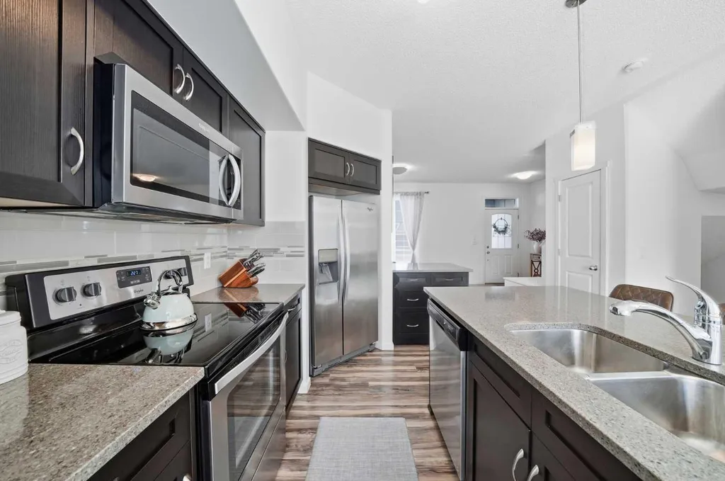189 Mahogany Drive SE Calgary AB t3m2k6