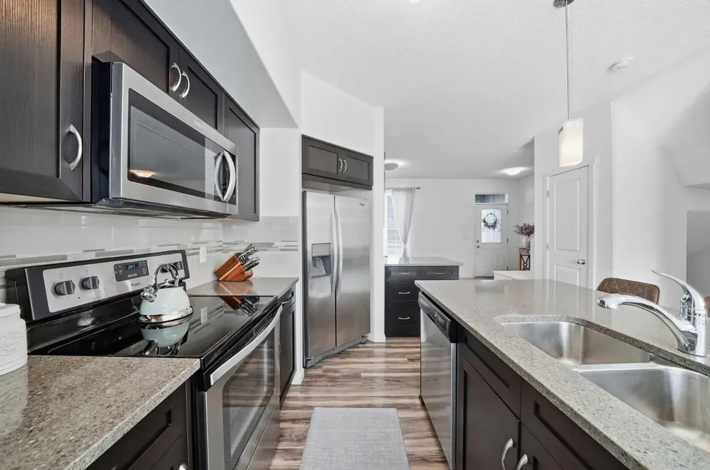 189 Mahogany Drive SE Calgary AB t3m2k6