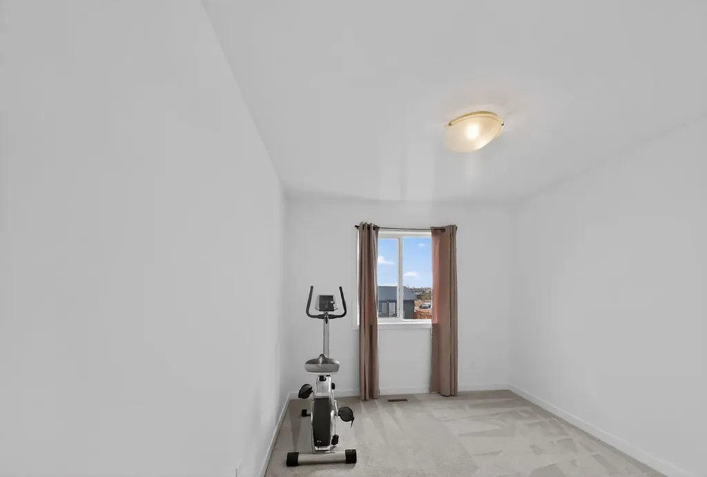 302 Uplands Boulevard N Lethbridge AB T1H 7C7