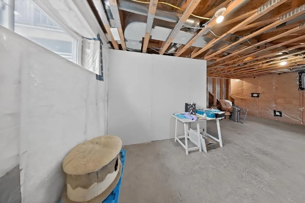 302 Uplands Boulevard N Lethbridge AB T1H 7C7