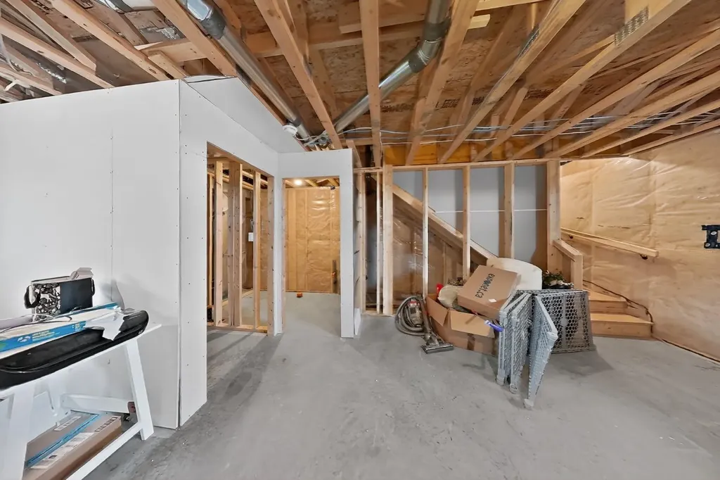 302 Uplands Boulevard N Lethbridge AB T1H 7C7