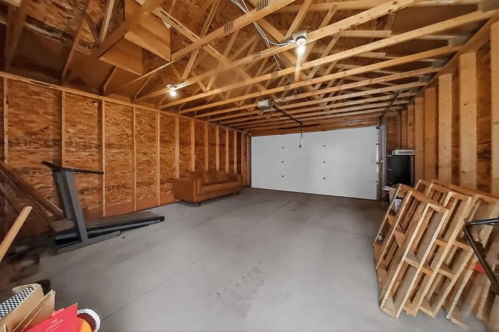 302 Uplands Boulevard N Lethbridge AB T1H 7C7