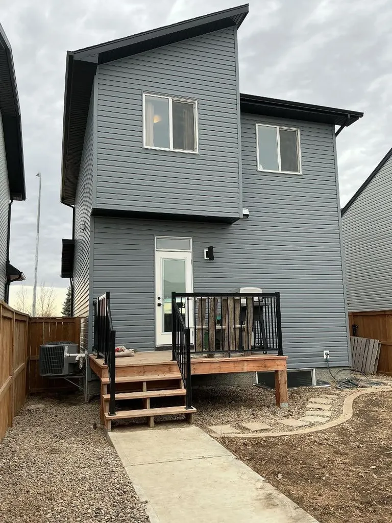 302 Uplands Boulevard N Lethbridge AB T1H 7C7