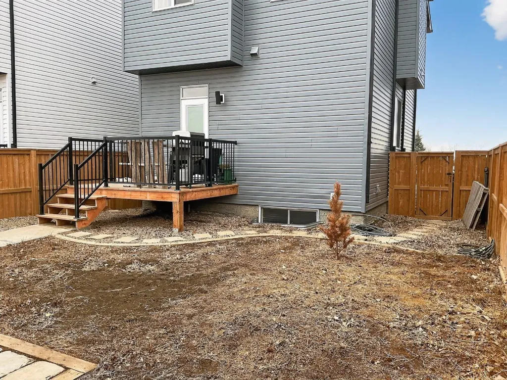 302 Uplands Boulevard N Lethbridge AB T1H 7C7