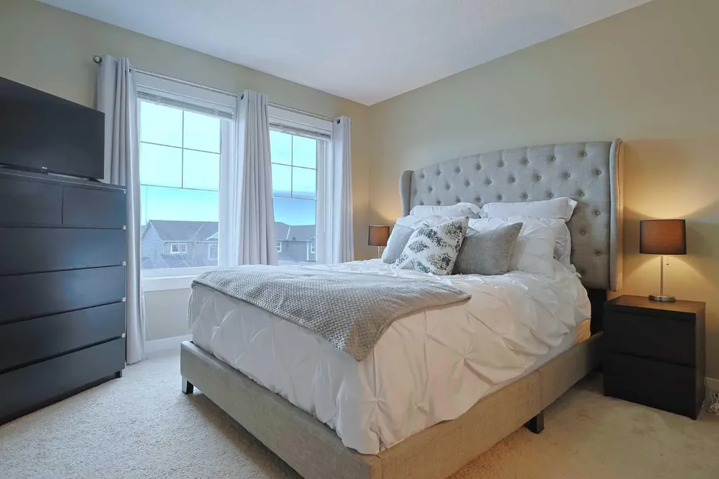 505 Evanston Square NW Calgary AB T3P 0G9