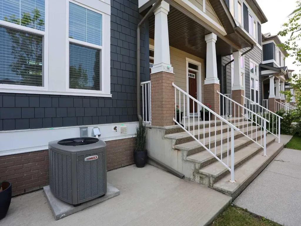 505 Evanston Square NW Calgary AB T3P 0G9