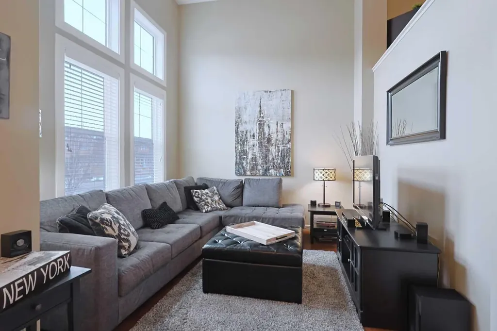 505 Evanston Square NW Calgary AB T3P 0G9