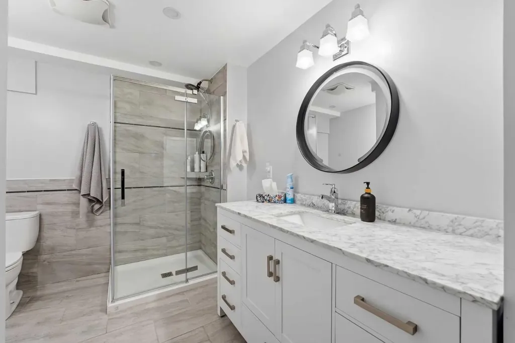 1 Thorncliffe Crescent NW Calgary AB T2K3A9