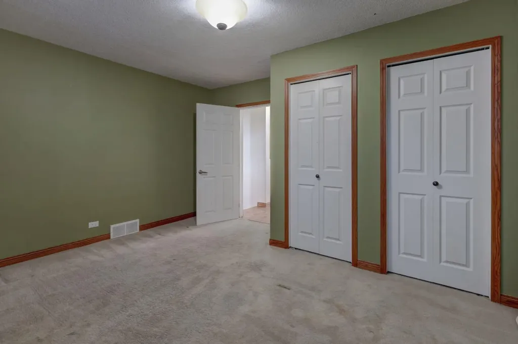 1708 29 Street SW Calgary AB T3C 1M4