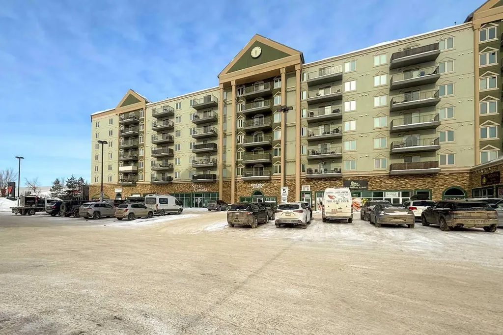 8535 Clearwater Drive Fort Mcmurray AB T9H5G2