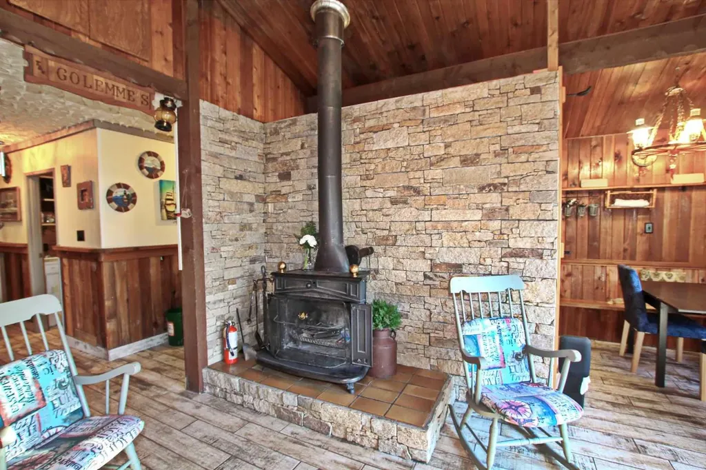 603 Fox Crescent Sunbreaker Cove AB T0C 0J0