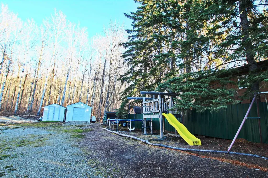 603 Fox Crescent Sunbreaker Cove AB T0C 0J0