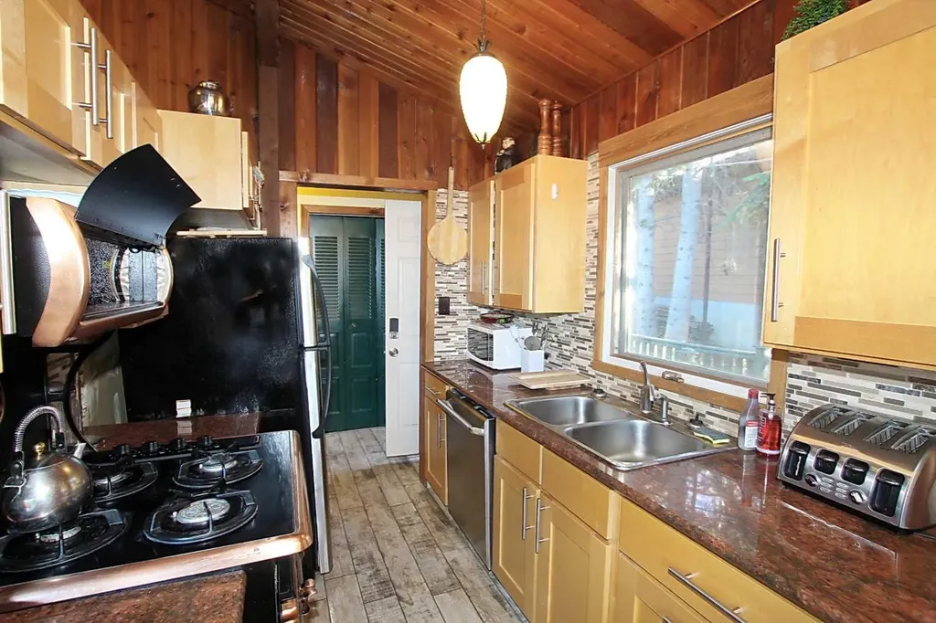 603 Fox Crescent Sunbreaker Cove AB T0C 0J0