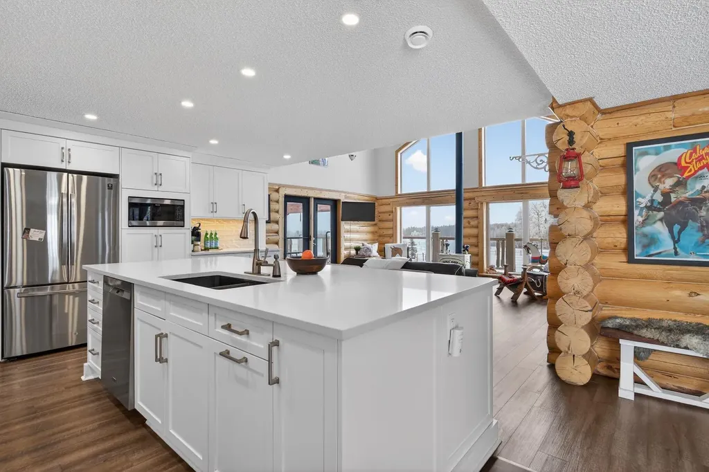 3-4535 Township Road 320 Rural Mountain View County AB T0M 1X0