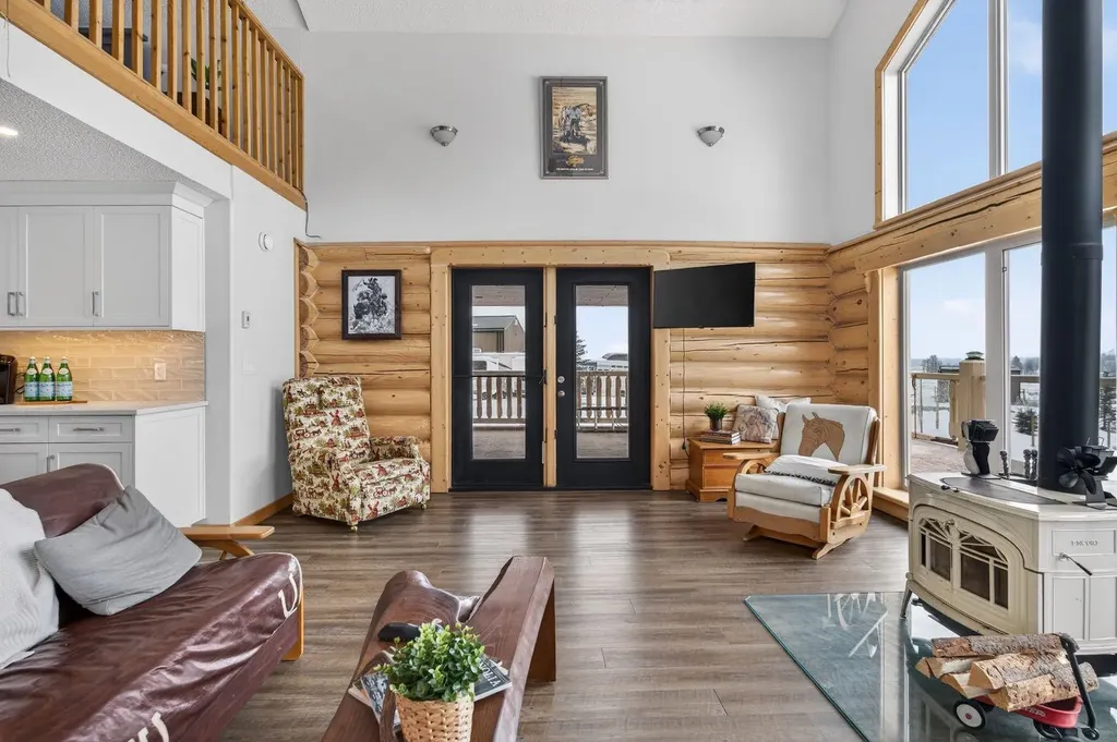 3-4535 Township Road 320 Rural Mountain View County AB T0M 1X0