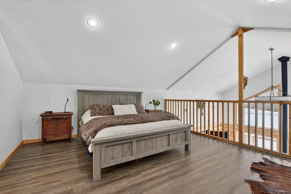 3-4535 Township Road 320 Rural Mountain View County AB T0M 1X0