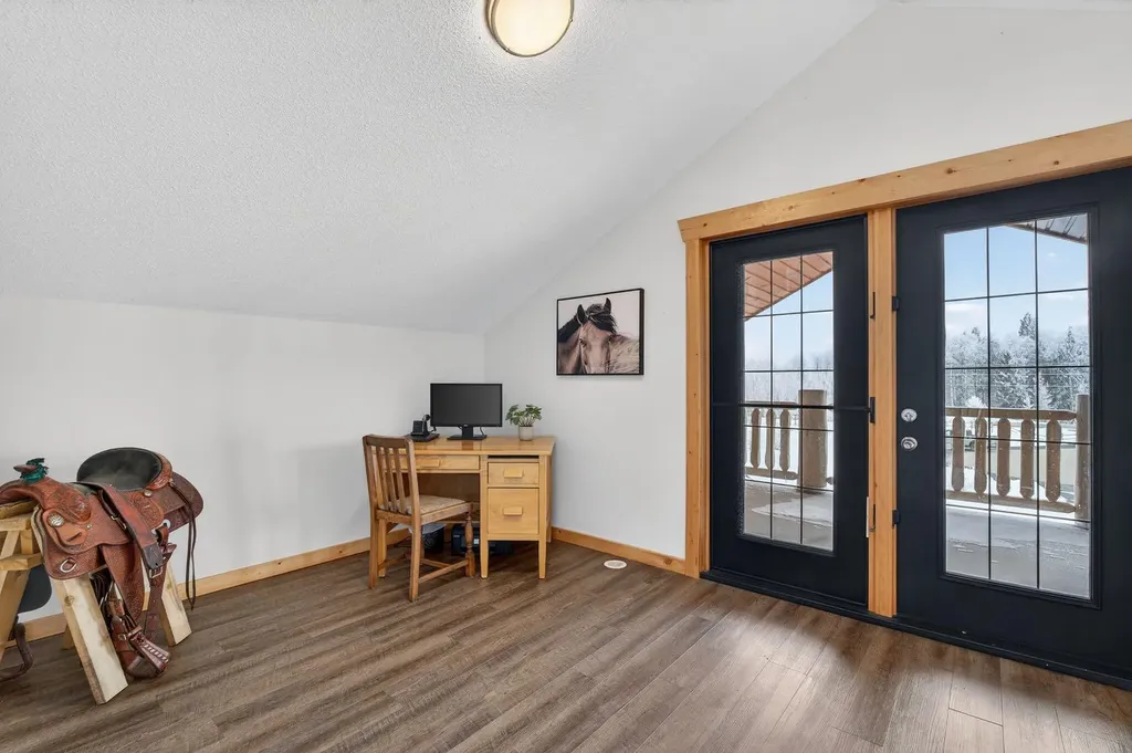 3-4535 Township Road 320 Rural Mountain View County AB T0M 1X0