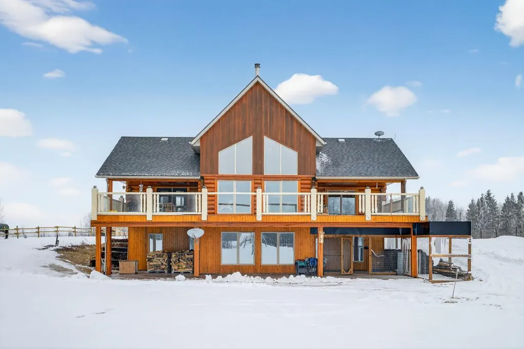 3-4535 Township Road 320 Rural Mountain View County AB T0M 1X0